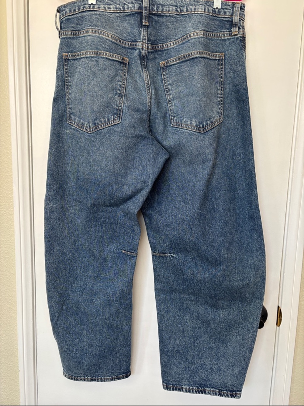 GAP Barrel Fit Blue Washed Jeans - Picture 3 of 3